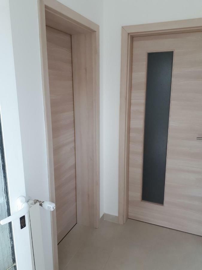 Room Laudina Cres Bagian luar foto